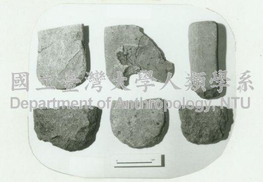 標題:芝山岩遺址出土之圓山文化石器殘片