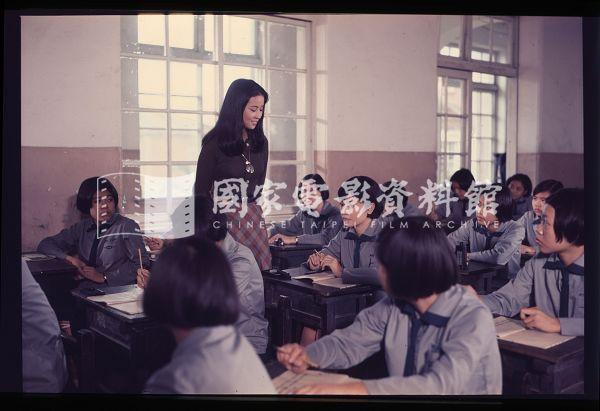 電影名稱:碧雲天翻譯名稱:Posterith And Perplexity原件題名:碧雲天（正片）