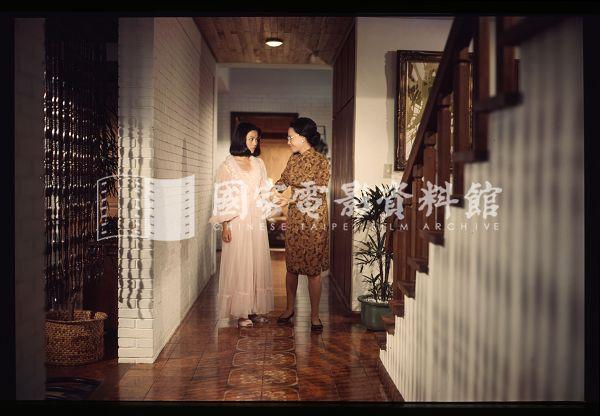 電影名稱:碧雲天翻譯名稱:Posterith And Perplexity原件題名:碧雲天（正片）