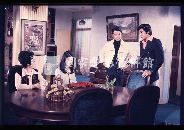 電影名稱:碧雲天翻譯名稱:Posterith And Perplexity原件題名:碧雲天（正片）