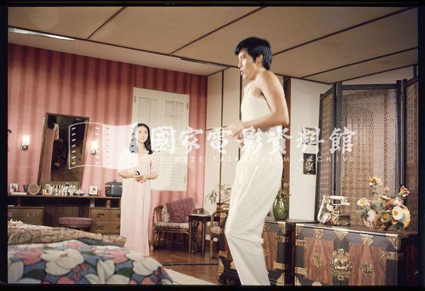 電影名稱:碧雲天翻譯名稱:Posterith And Perplexity原件題名:碧雲天（正片）