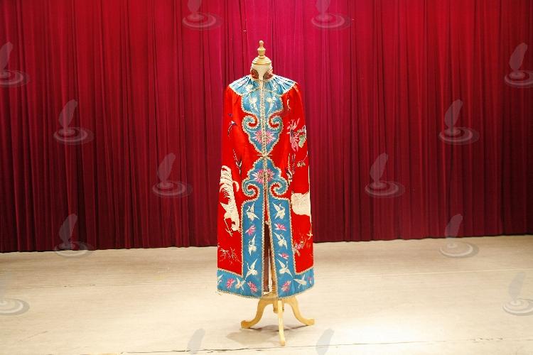 文物名稱:韓世昌飾《牡丹亭》杜麗娘之戲服
