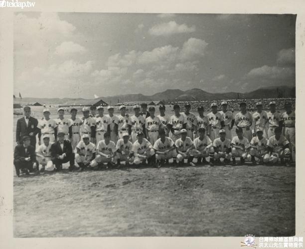 1955年中韓親善野球大會台灣棒球隊與大丘代表隊進行比賽。