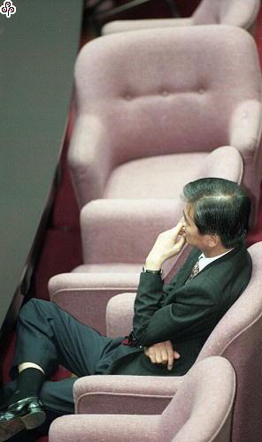 事件標題:立法院院會，朝野政黨分別動員針對公益彩券發行條例修正案展開攻防