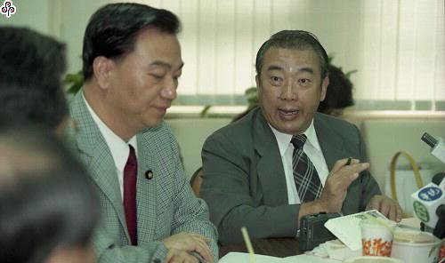 事件標題:華航總經理劉克涯在新黨立法院黨團舉辦的購機早餐會報中強調，我們華航在購機案中絕對沒有受到外界任何壓力