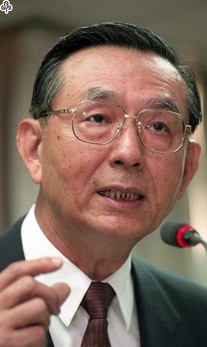 事件標題:立法院財政委員會，邱正雄備詢