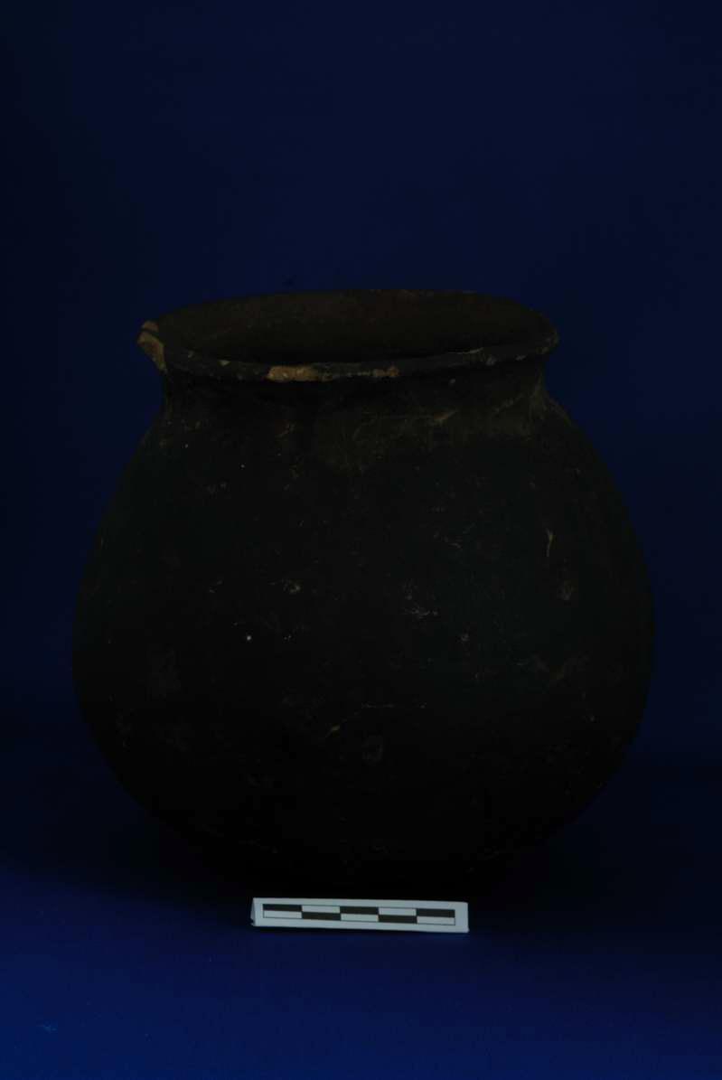 泰雅陶壺