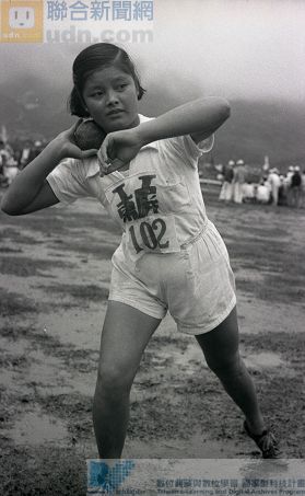 省運女子鉛球冠軍選手黃春棉。