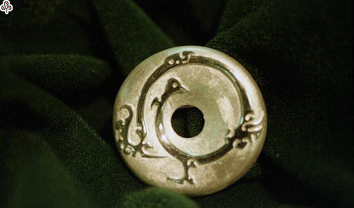 事件標題:故宮販賣的銀飾品（B-011-6731）
