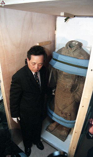 事件標題:兵馬俑秦文化展在國立歷史博物館展出，由於是世界級文化資產，吸引了許多參觀民眾，目睹跨世紀的文化饗宴（B-014-5488）