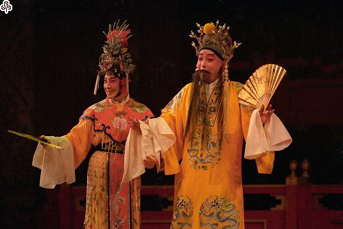 事件標題:上海崑劇團在上海瑞金劇場演出「長生殿」，蔡正仁飾唐明皇、張靜嫻飾楊貴妃（B-016-1614）