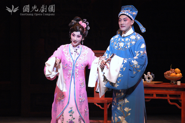 《王熙鳳大鬧寧國府》演出照001