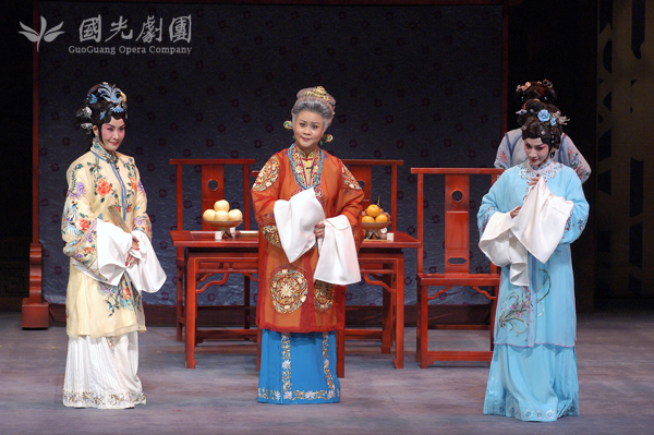 《王熙鳳大鬧寧國府》演出照006