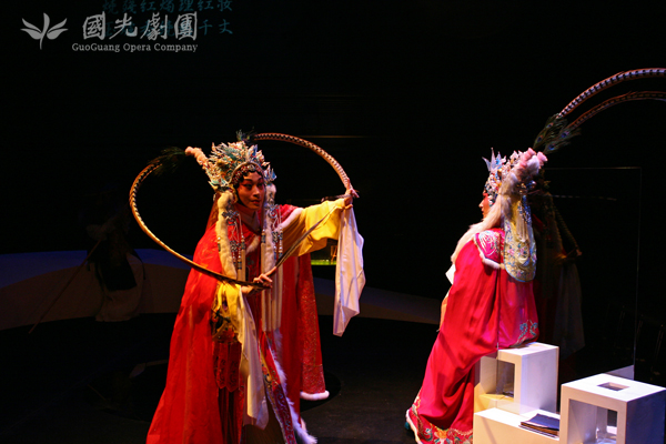 《青塚前對話》演出照008