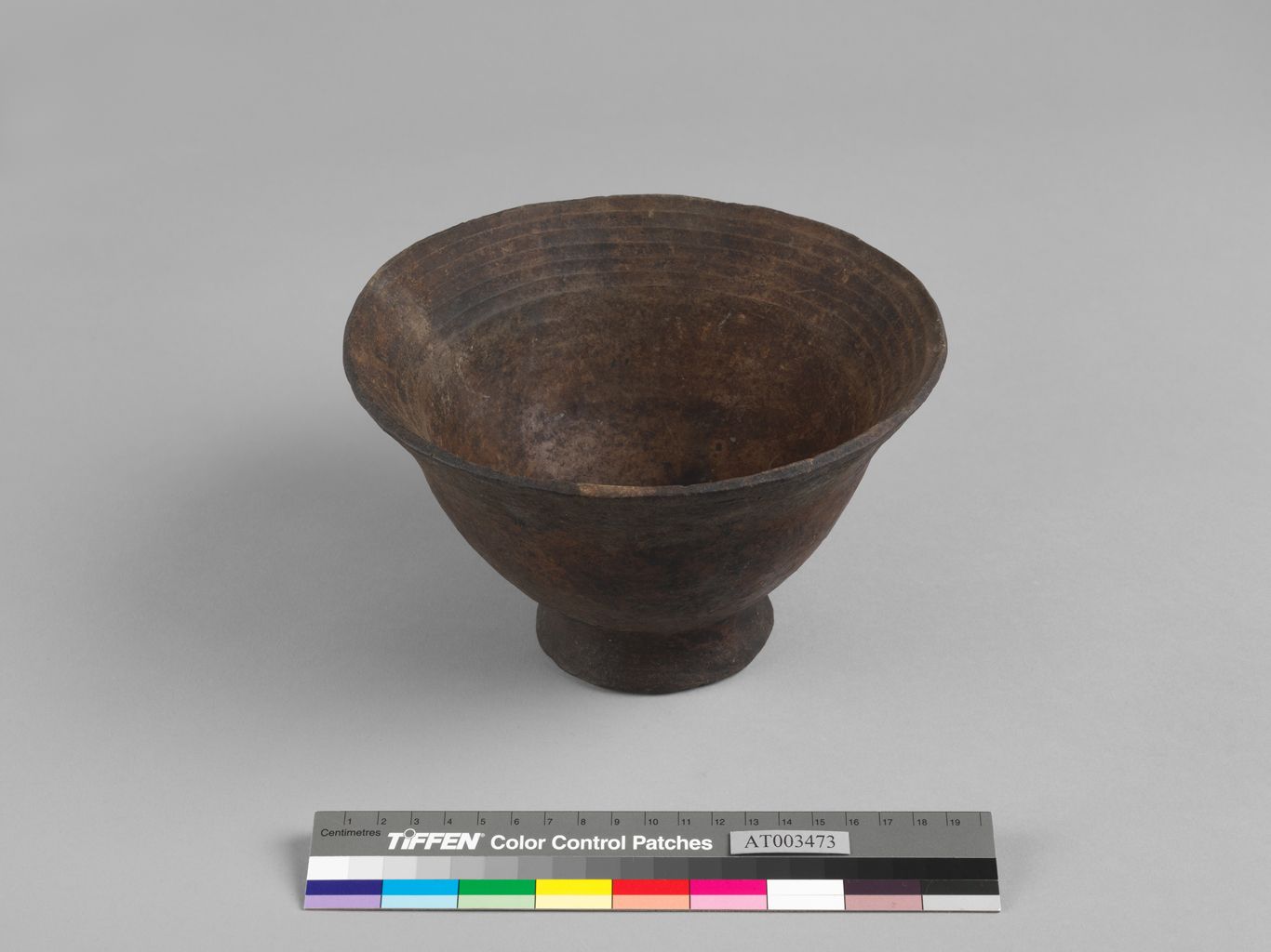 中文名稱:陶碗（AT003473）舊登錄名稱:古大碗