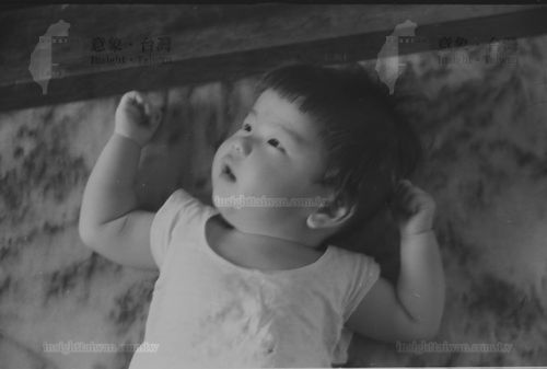張姈姈幼兒時期之二