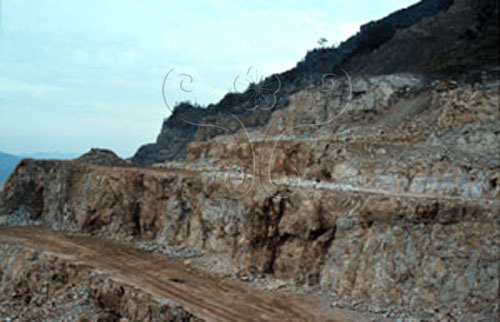 文件名稱:gm0c0000100670000pp02標題:新竹關西赤柯山石灰岩產地