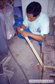 1995年蔣忠信父子製作鼻笛 001
