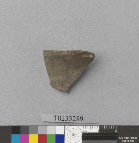 遺物：條印紋硬陶口緣