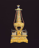 清 鍍金嵌珊瑚松石藏式塔形龕