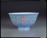 清 乾隆窯 琺瑯彩藍地花卉小碗