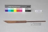 中文名稱：小刀（編目號：AT3450-6）原住民族語名稱：sudhosudho舊登錄名稱：工具