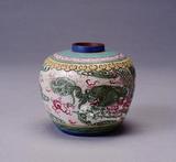 中文品名：紫砂加彩龍紋罐（77-00649）