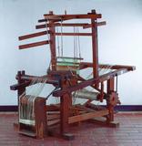 主要題名-中文:織布機加椅子（分類號...