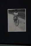 竹苗望族老相簿之個人照--橋上牽著腳踏車的女子（B1_PH001_026）