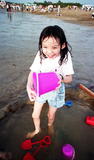 事件標題:兒童在海邊玩耍（B-015...