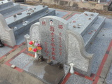 Tombstone of f (LV3) family at Taiwan, Jinmenxian, Jinhuzhen, Jinhu Public Cemetery. The tombstone-ID is 24782; xWAAA򤽹ӡAfmӸOC