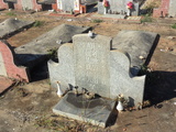Tombstone of  (CHEN2) family at Taiwan, Jinmenxian, Jinshazhen, Jinsha Public Cemetery. The tombstone-ID is 24649; xWAAFAFӡAmӸOC