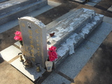 Tombstone of  (FANG4) family at Taiwan, Jinmenxian, Lieyuxiang, Lieyu Public Graveyard. The tombstone-ID is 24922; xWAAPmAPӡAmӸOC