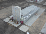 Tombstone of  (DU4) family at Taiwan, Jinmenxian, Lieyuxiang, Lieyu Public Graveyard. The tombstone-ID is 24955; xWAAPmAPӡAmӸOC