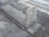 Tombstone of unnamed person at Taiwan, Jinmenxian, Lieyuxiang, Lieyu Public Graveyard. The tombstone-ID is 25050. ; xWAAPmAPӡALW󤧹ӸO