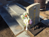 Tombstone of d (WU2) family at Taiwan, Jinmenxian, Lieyuxiang, Lieyu Public Graveyard. The tombstone-ID is 25088; xWAAPmAPӡAdmӸOC