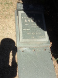 Tombstone of d (WU2) family at Taiwan, Jinmenxian, Jinhuzhen, Military Graveyard Taiwu Gongmu. The tombstone-ID is 24259; xWAAAӪZӤxӡAdmӸOC