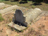 Tombstone of  (WENG1) family at Taiwan, Jinmenxian, Jinningxiang, Jinshan Gongmu. The tombstone-ID is 24472; xWAAmAsӡAΩmӸOC