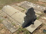 Tombstone of c (LU2) family at Taiwan, Jinmenxian, Jinningxiang, Jinshan Gongmu. The tombstone-ID is 24490; xWAAmAsӡAcmӸOC