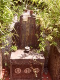 Tombstone of d (WU2) family at Taiwan, Taibeixian, Ruifangxiang, Jiufen, above village. The tombstone-ID is 25810; xWAx_AڶmAEAWAdmӸOC