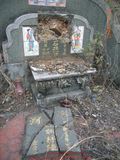 Tombstone of L (LIN2) family at Taiwan, Gaoxiongxian, Linyuanxiang, north of village. The tombstone-ID is 7267; xWAALmAm_ALmӸOC