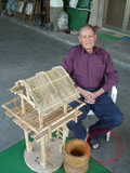 周文裕製作的竹飾品