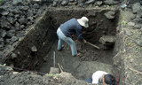 文件名稱:3153-考古發掘人員清理...